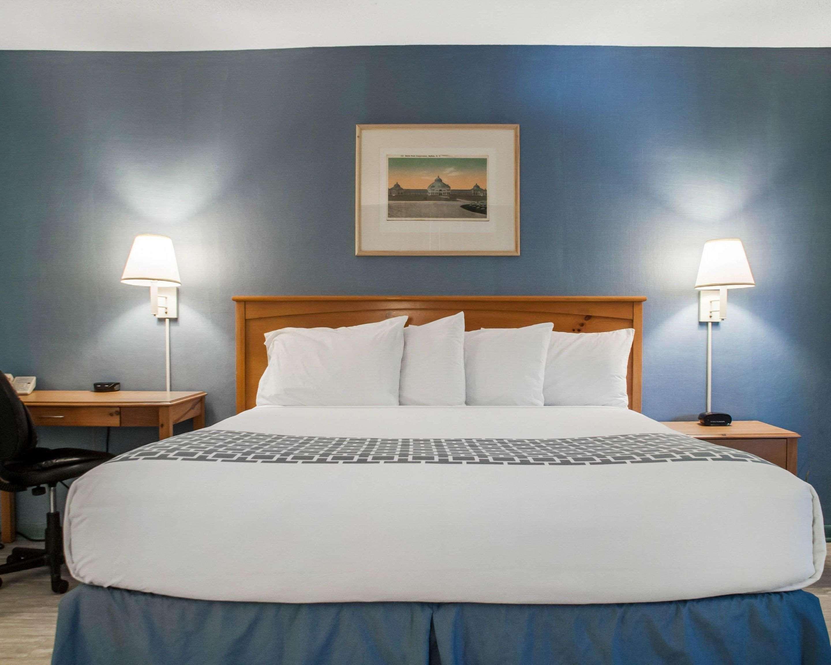 Econo Lodge Buffalo South Blasdell Dış mekan fotoğraf